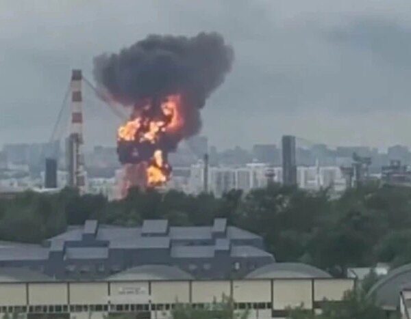 Московський уряд підтвердив точне влучання в найбільший нафтопереробний завод
