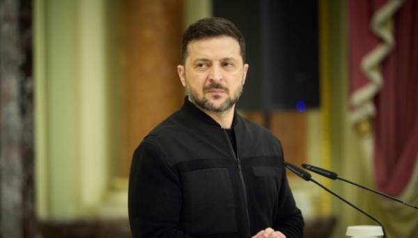 Зеленський дав Лукашенку тиждень, щоб зняти ретранслятори на кордоні 19 Зеленський дав Лукашенку тиждень, щоб зняти ретранслятори на кордоні 11