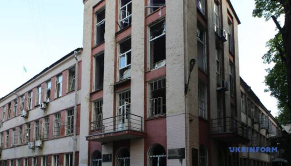 На кіностудії Довженка через атаку РФ знищена найбільша і найстаріша костюмна колекція України 18