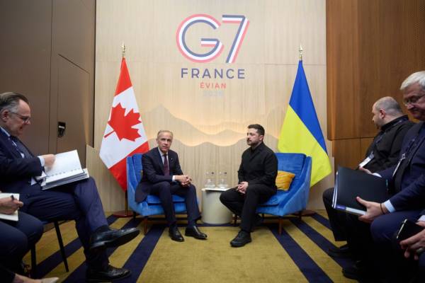 Зеленський зустрівся з Карні і подякував за новий пакет санкцій 6