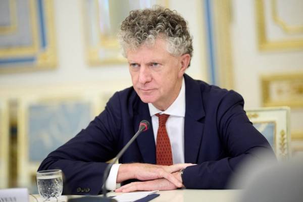 Зеленський зустрівся із радником прем’єра Британії - говорили про фронт і результати ударів України по РФ 7