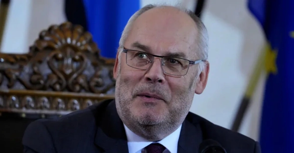 Каріс закликає до жорсткіших санкцій проти російської енергетики та недопущення повернення РФ до міжнародного спорту. 2 Каріс закликав посилити санкції проти російської енергетики та не допустити повернення рф у міжнародний спорт