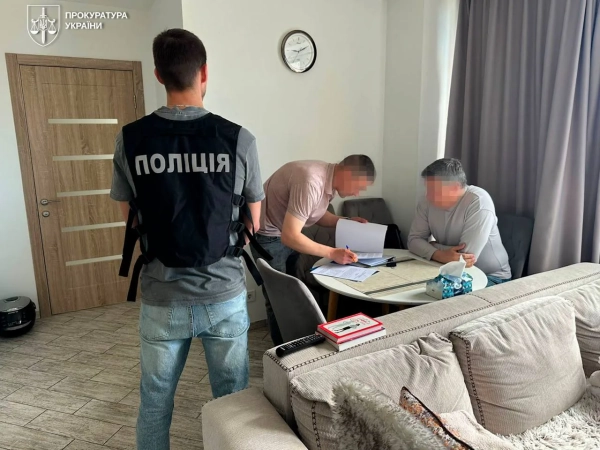 Колишній керівник Міністерства культури підозрюється у справі про організацію виїзду за кордон&hellip;