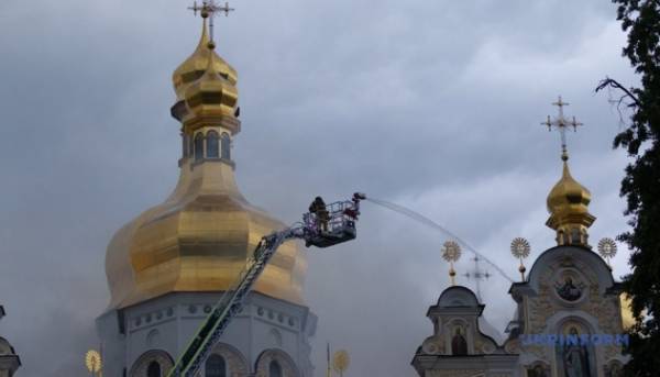 Через атаку РФ пошкоджено 80% даху Успенського собору - Бережна 36