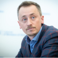 В Україні засіяно більш як 20 мільйонів гектарів, лідерами за обсягами посівів є кукурудзяні культури. 4