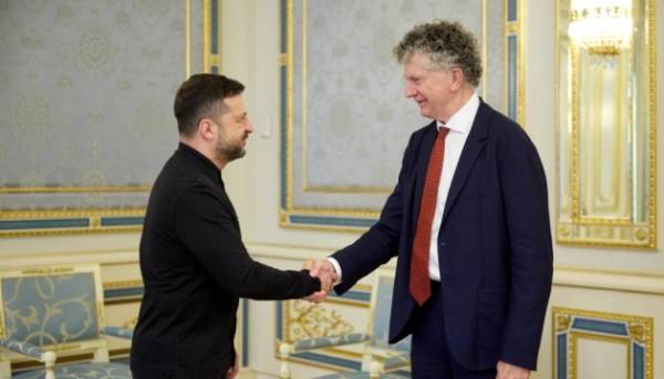 Зеленський зустрівся із радником прем’єра Британії - говорили про фронт і результати ударів України по РФ 6