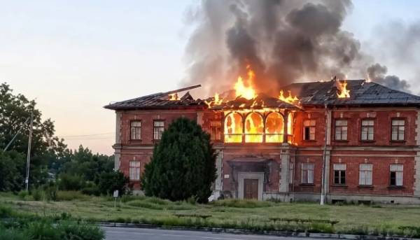 ЧАС НОВИН в Україні 42 Росіяни зруйнували старовинну садибу Миклашевських на Запоріжжі