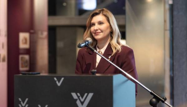 Зеленська взяла участь у відкритті україномовного аудіогіда в Естонії 3 Зеленська взяла участь у відкритті україномовного аудіогіда в Естонії 3