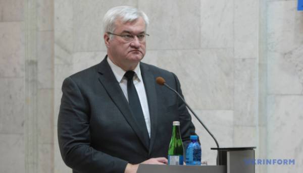 Сибіга прибув із візитом до Сеулу