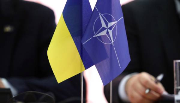 На саміті НАТО в Анкарі союзники пообіцяють Україні допомогу та мільярди на зброю - Politico 10 На саміті НАТО в Анкарі союзники пообіцяють Україні допомогу та мільярди на зброю - Politico 10