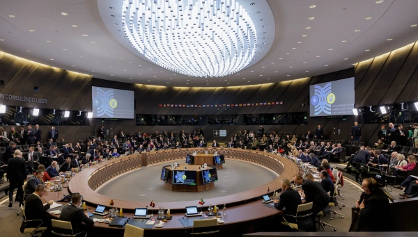 Україна проситиме 20 мільярдів доларів на зустрічі в Рамштайні, повідомляє Politico 3