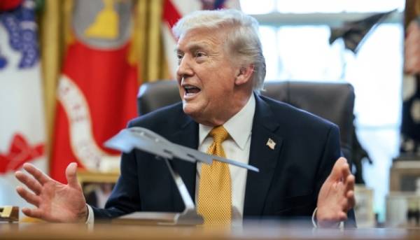 Трамп про можливу зустріч Зеленського і Путіна: Хай самі розбираються