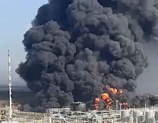 Кремль висловився щодо удару по Московському нафтопереробному заводу