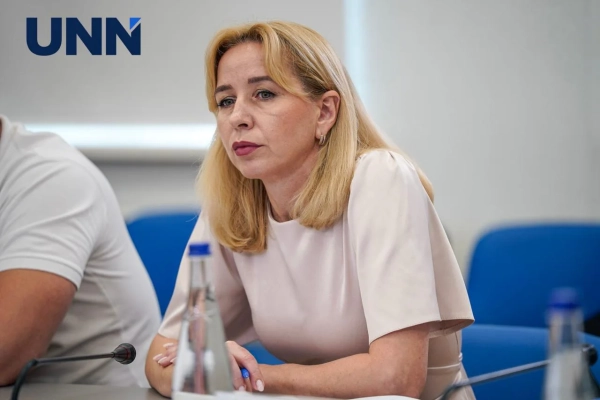 Державна податкова служба зафіксувала єдиний випадок недотримання податкового законодавства щодо лізингу літаків, в той час як Бюро економічної безпеки веде розслідування стосовно п'яти авіаперевізників. 5 Державна податкова служба зафіксувала єдиний випадок недотримання податкового законодавства щодо лізингу літаків, в той час як Бюро економічної безпеки веде розслідування стосовно п'яти авіаперевізників. 3