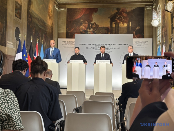 Парад президента Макрона 18