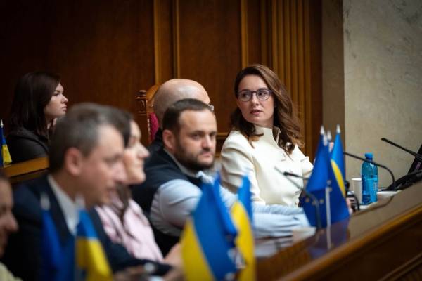 Рада відправила у відставку Свириденко та її уряд 6