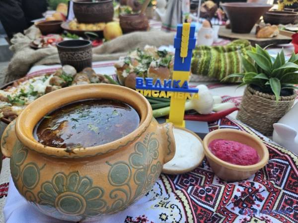 Як приготувати «язикатий» борщ, «бахмутський» та із червоним вином 37