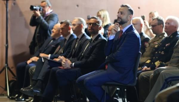 Міністр оборони Польщі: Ми впроваджуємо бойовий досвід України у модернізацію своєї армії