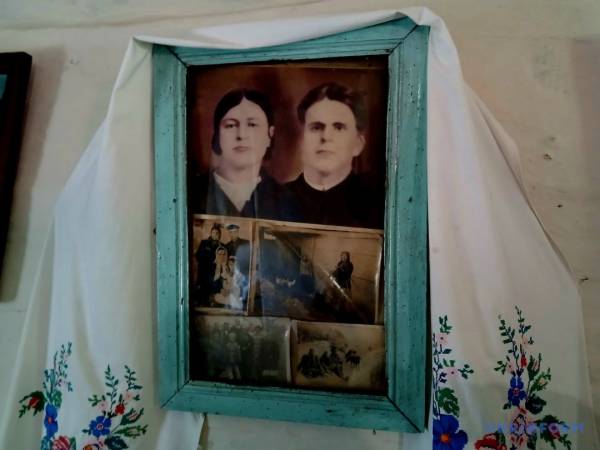 «Зажинки»: перші зібрані з поля колоски відклали на різдвяний дідух 17