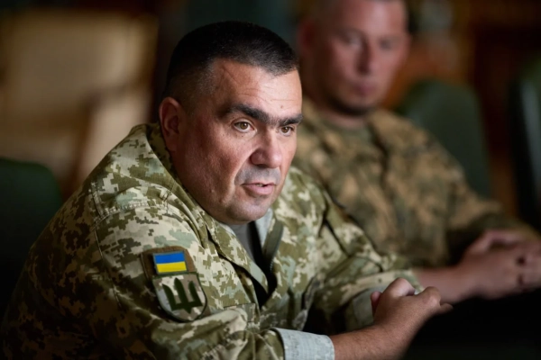 Володимир Зеленський зустрівся з командирами корпусів. Було обговорено потреби на передовій та забезпечення безпеки прикордонних зон. 20