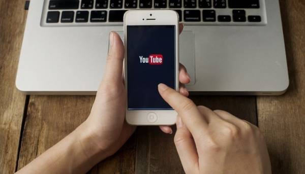 Ані Лорак, Басков, Розенбаум: YouTube заблокував в Україні канали артистів, які підтримують війну