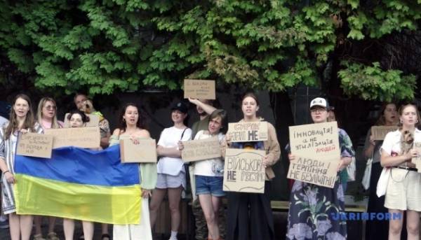 У Єврокомісії прокоментували акції на підтримку Федорова 68 У Єврокомісії прокоментували акції на підтримку Федорова 68