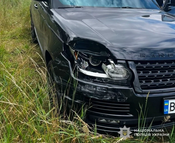На Львівщині водій позашляховика під час втечі після звірки даних збив правоохоронця - керманичу загрожує довічне ув'язнення 11 На Львівщині водій позашляховика під час втечі після звірки даних збив правоохоронця - керманичу загрожує довічне ув'язнення 9