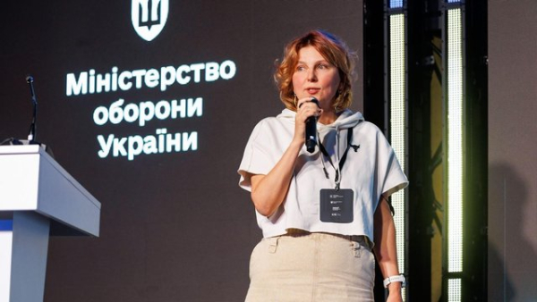 Кабінет Міністрів призначив Ферчук, колишню заступницю Міністра оборони, керівницею Міністерства цифрової трансформації. 2 Кабінет Міністрів призначив Ферчук, колишню заступницю Міністра оборони, керівницею Міністерства цифрової трансформації. 2