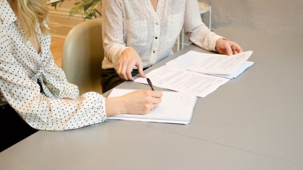 Понад 23 тисячі українців, які вимушено покинули свої домівки, отримали працевлаштування у 2026 році завдяки сприянню Державної служби зайнятості.