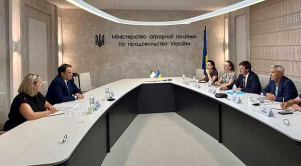 Україна зробила ще один крок до продажу сухого молока та м’яса курки до Алжиру