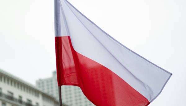 ЧАС НОВИН в Україні 28 У Польщі позитивно оцінили рішення України про збільшення кількості дозволів…
