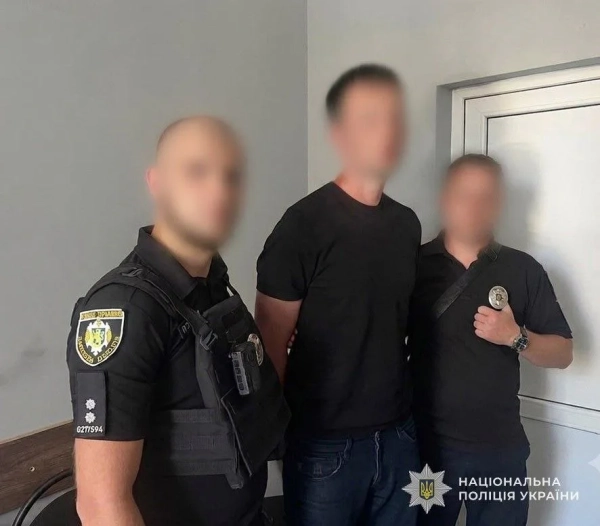 На Львівщині водій позашляховика під час втечі після звірки даних збив правоохоронця - керманичу загрожує довічне ув'язнення 8 На Львівщині водій позашляховика під час втечі після звірки даних збив правоохоронця - керманичу загрожує довічне ув'язнення 6