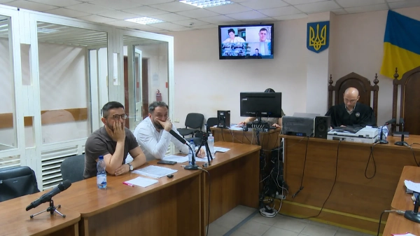 Відкладено два послідовні слухання у справі про недбалість лікарів Odrex через відсутність юристів захисту. 2