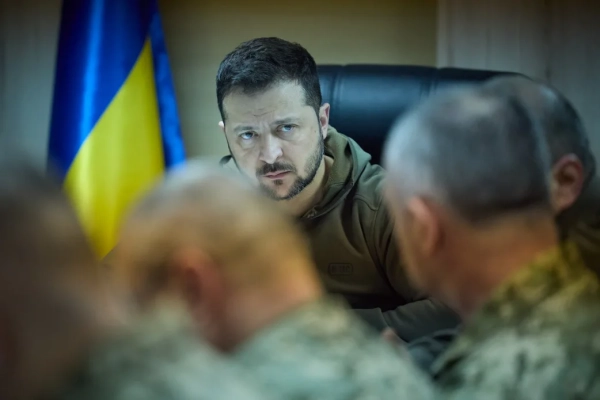 ЧАС НОВИН в Україні 18 Зеленський сьогодні активно спілкується з військовими різних чинів – Офіс…