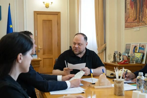 Зеленський відсторонив Ченцова від обов'язків представника України в ЄС 2