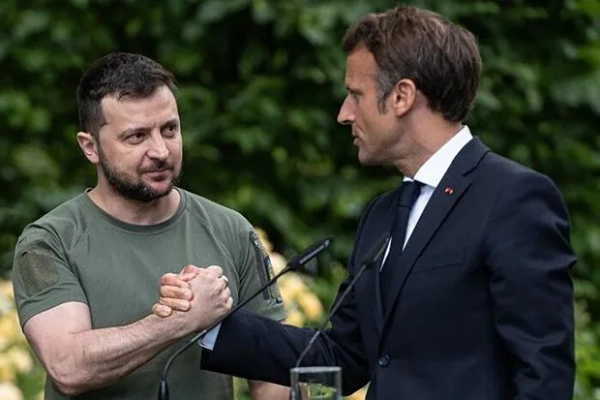 “Звісно, ні” – Зеленський спростував вживання кокаїну з Макроном