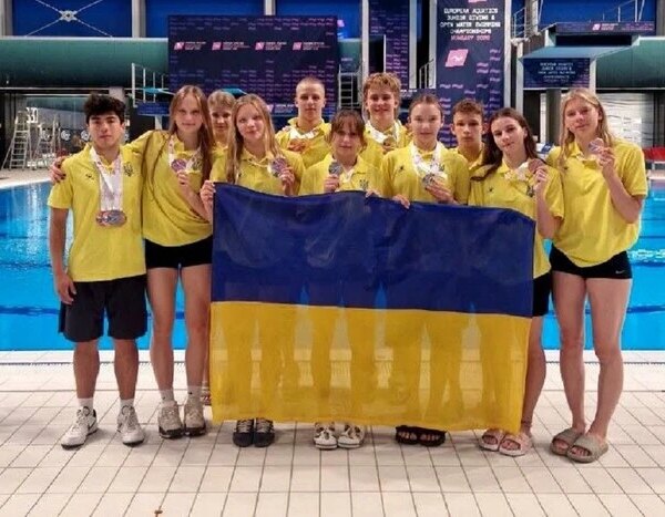 Україна завоювала 14 медалей на молодіжному Євро з водних стрибків
