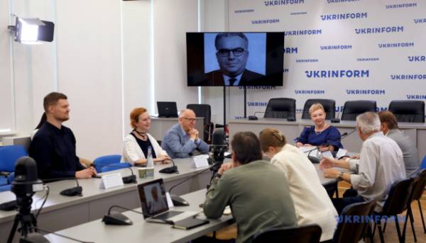 ЧАС НОВИН в Україні 52 Цьогорічний РетроМузФест імені Весоловського пройде під гаслом «Музика, що долає…