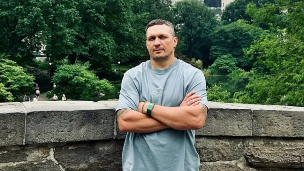 ЧАС НОВИН в Україні 54 Боксер заявив, що не планує брати участь у виборах президента.