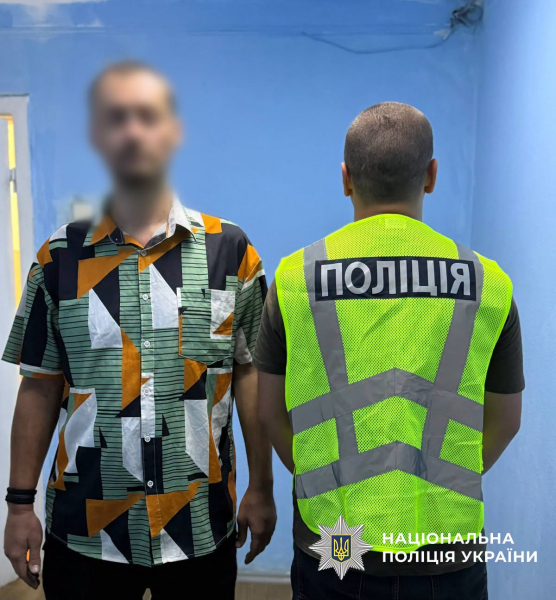 Поліція Києва: Чоловік скоїв підпал автомобіля психолога, висловивши невдоволення його професійною діяльністю. 2