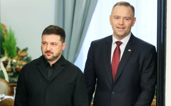 Опитування: Поляки за співпрацю з Україною, але проти нагородження Зеленського