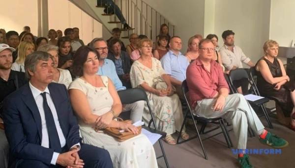 В Українському культурному центрі у Парижі відбувся вечір пам’яті Василя Сліпака 8