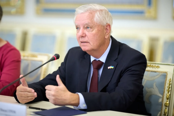 У Сполучених Штатах помер сенатор Ліндсі Грем.