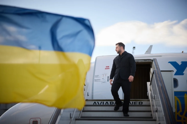 Президент Зеленський прибув до Великої Британії для переговорів з прем’єр-міністром Бернемом