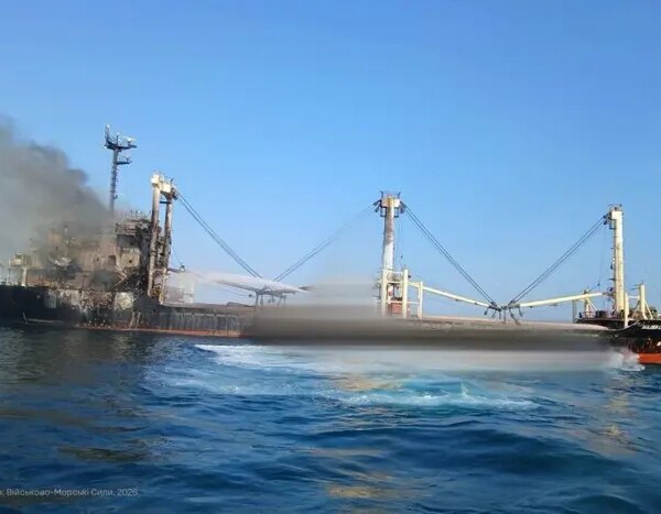 Індія викликала посла України у зв’язку з нападом Росії на судно, на якому перебували громадяни Індії.