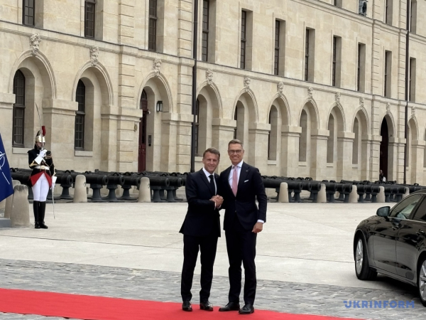 Парад президента Макрона 14