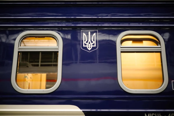 Висока температура у вагонах українських потягів: коментарі Укрзалізниці та стан&hellip;