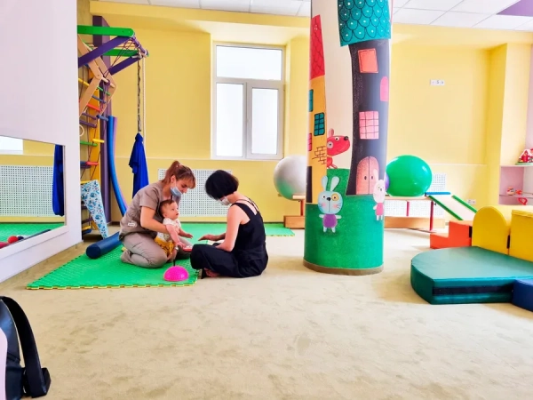 Рання допомога та відновлення малюків: як не пропустити суттєві зміни у розвитку 13 Рання допомога та відновлення малюків: як не пропустити суттєві зміни у розвитку 11