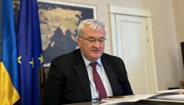 Продовольча безпека та підготовка зустрічі лідерів: Сибіга поговорив із главою МЗС Угорщини 2