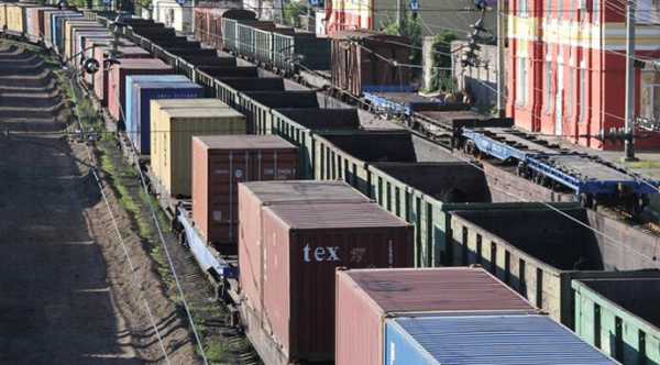 Укрзалізниця запровадила обмеження на транспортування вантажів до одеських портів.